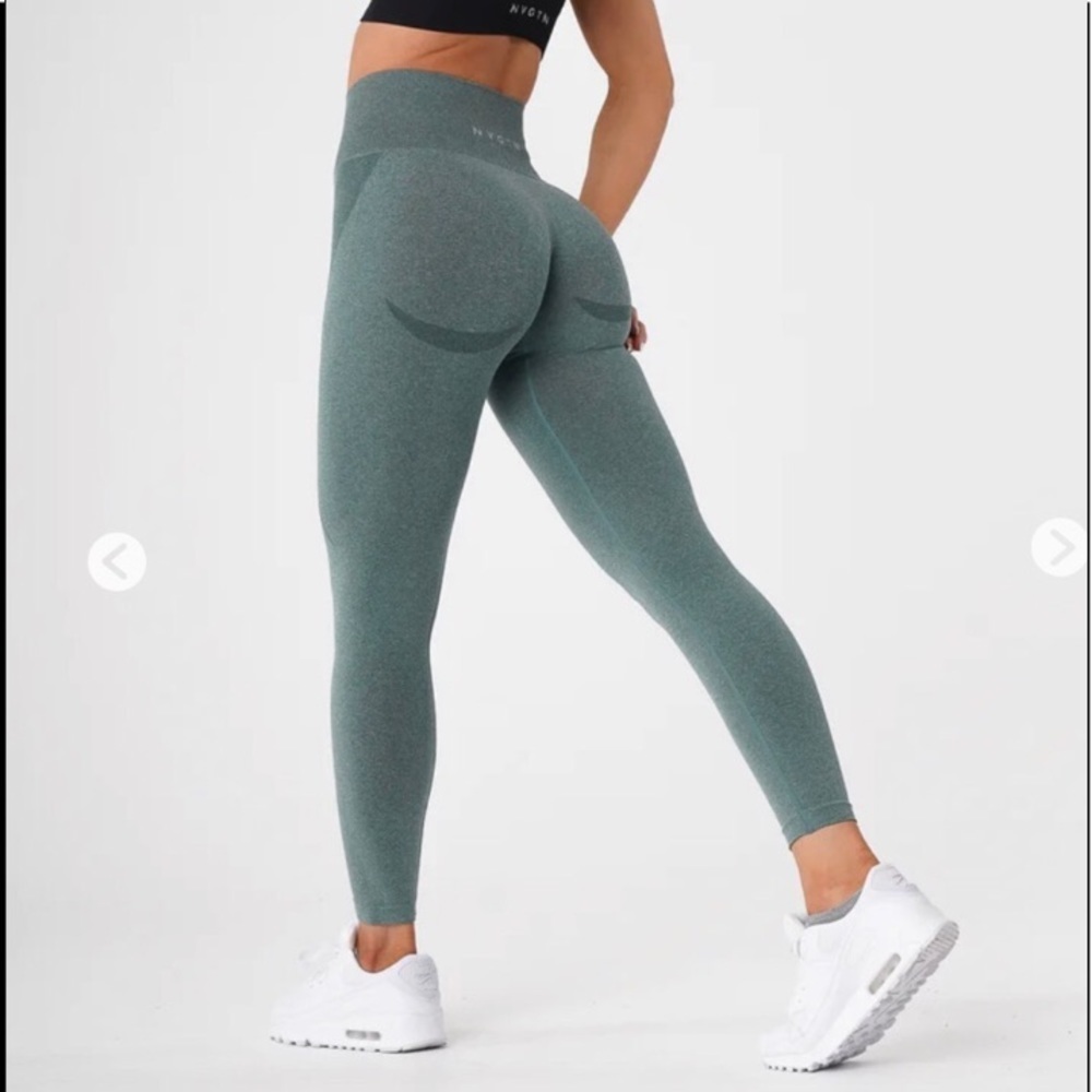 ?NVGTN Green Contour Seamless Leggings